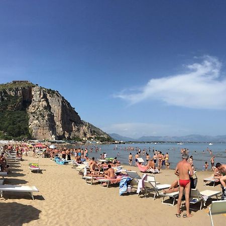 Beach Holiday Villa Terracina Bagian luar foto
