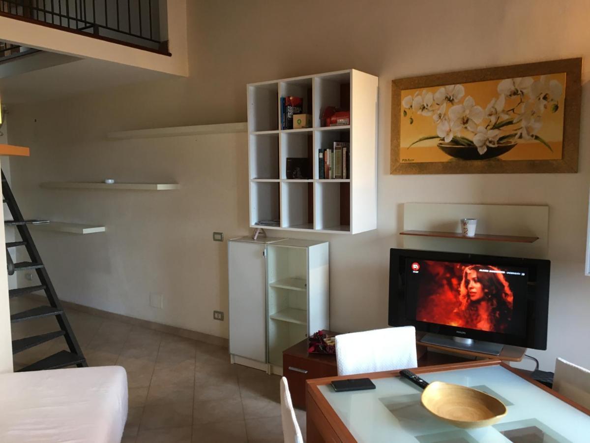 Beach Holiday Villa Terracina Bagian luar foto