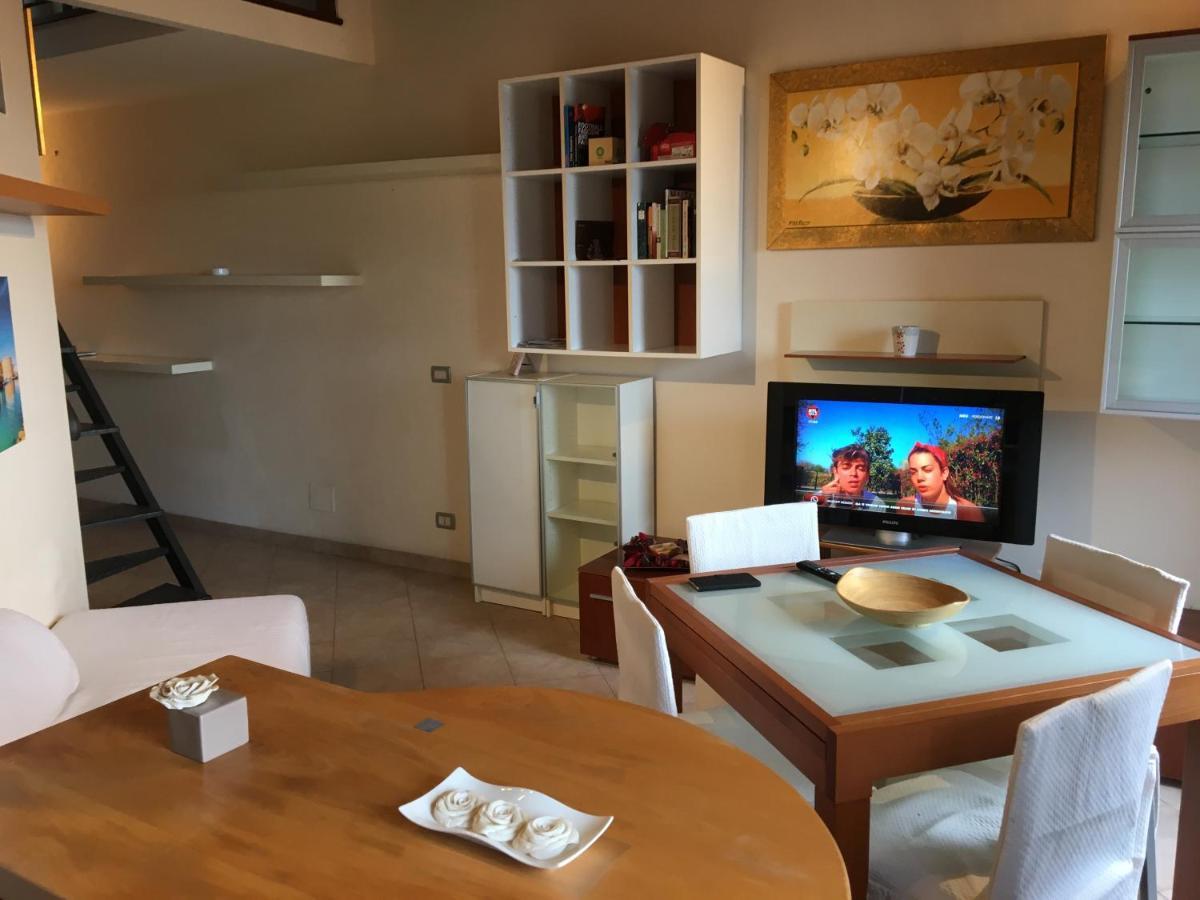 Beach Holiday Villa Terracina Bagian luar foto