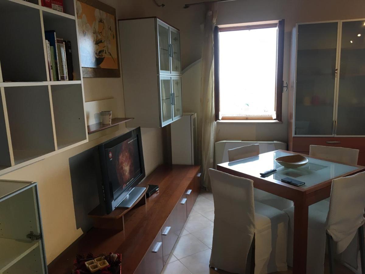 Beach Holiday Villa Terracina Bagian luar foto